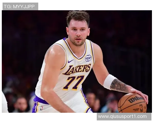 沃西称赞东契奇聪明能理解球队战术期待他与队友更好配合