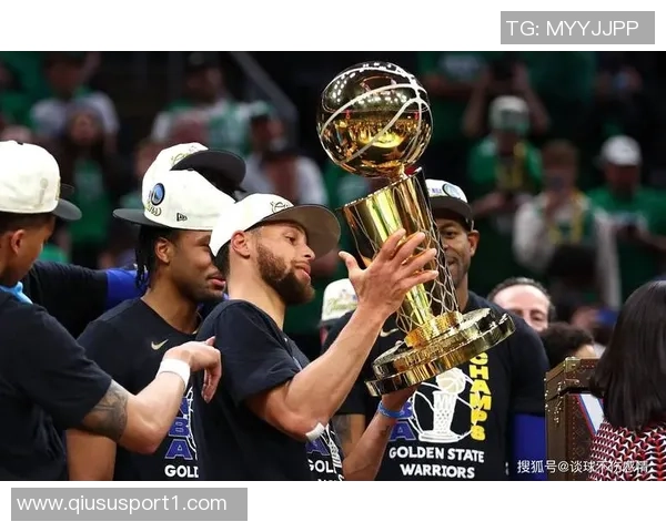 美媒称库里独自成就辉煌多次夺冠的控卫传奇