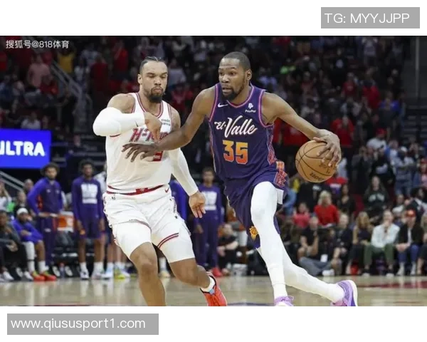 狄龙首节表现抢眼出战9分钟贡献7分助力球队进攻火力提升 狄龙首节表现抢眼出战9分钟贡献7分助力球队进攻火力提升